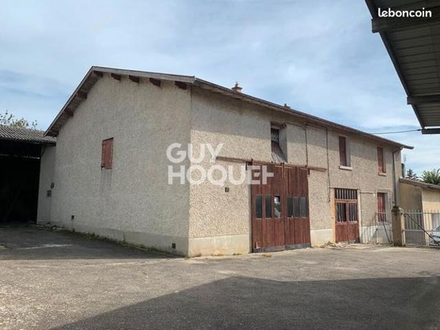 Maison 10 pièces 400 m²