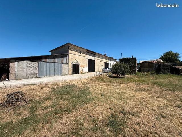 Maison 10 pièces 400 m²