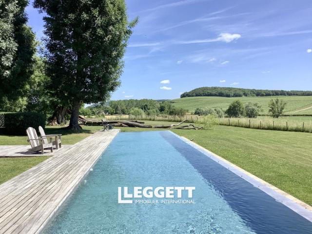 Maison 10 pièces 407 m²