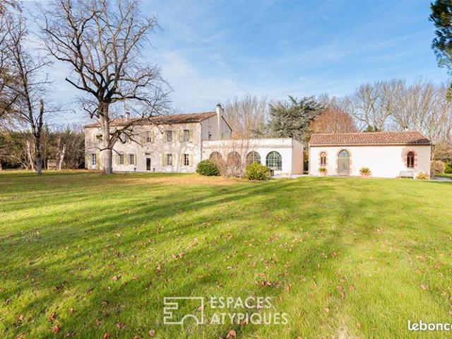 Maison 10 pièces 405 m²