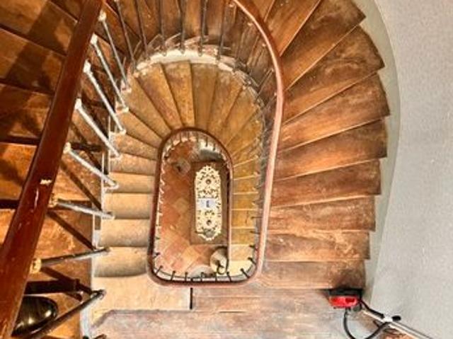Maison 10 pièces 405 m²