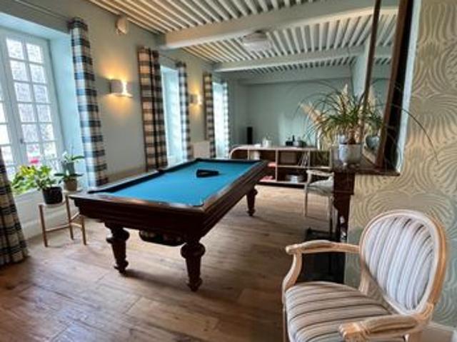 Maison 10 pièces 406 m²