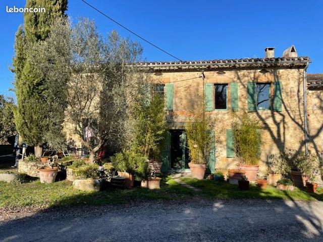 Maison 10 pièces 410 m²