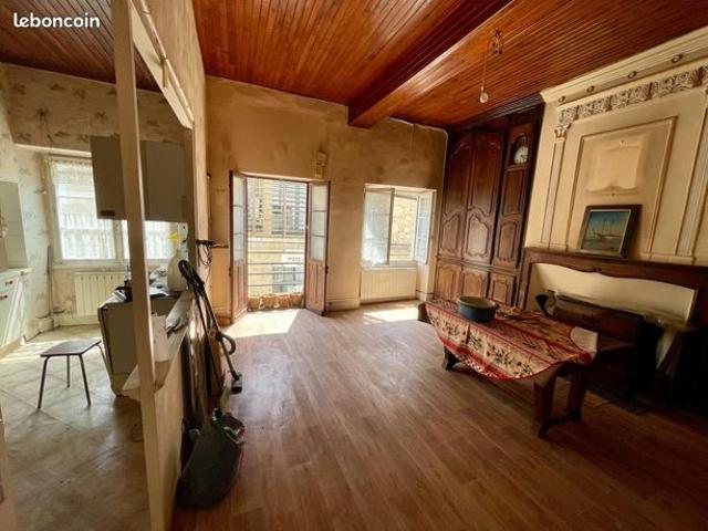 Maison 10 pièces 415 m²