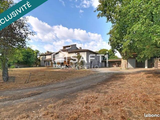 Maison 10 pièces 419 m²