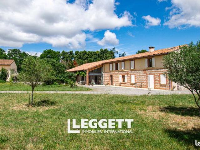 Maison 10 pièces 422 m²