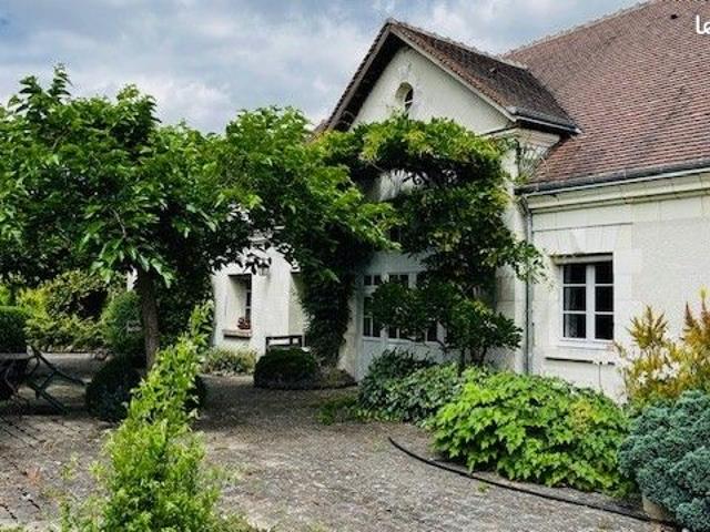 Maison 10 pièces 432 m²