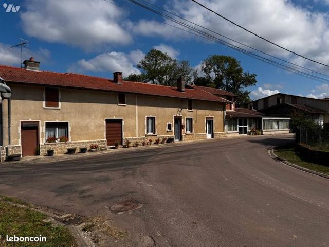Maison 10 pièces 439 m²