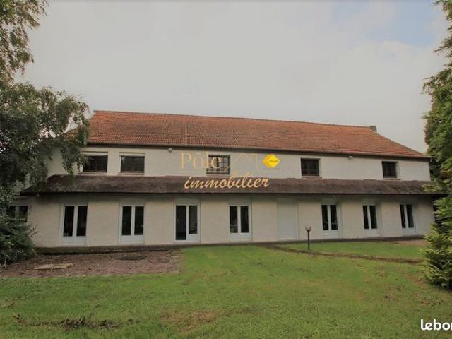 Maison 10 pièces 575 m²