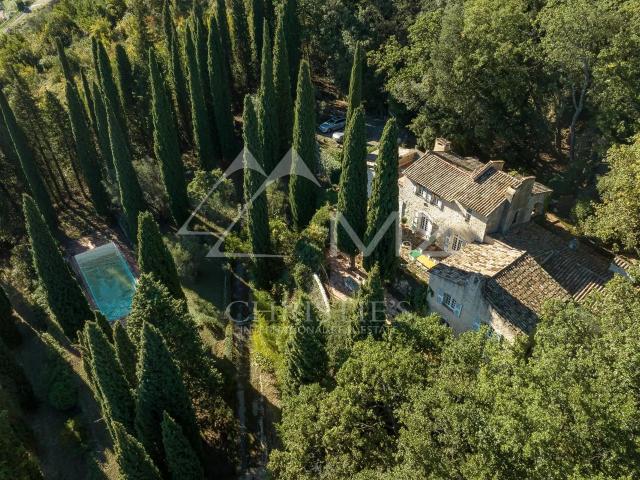 Maison 10 pièces 500 m²