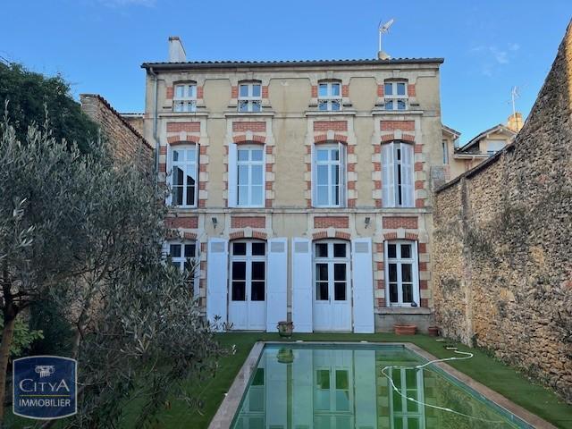 Maison 10 pièces 500 m²