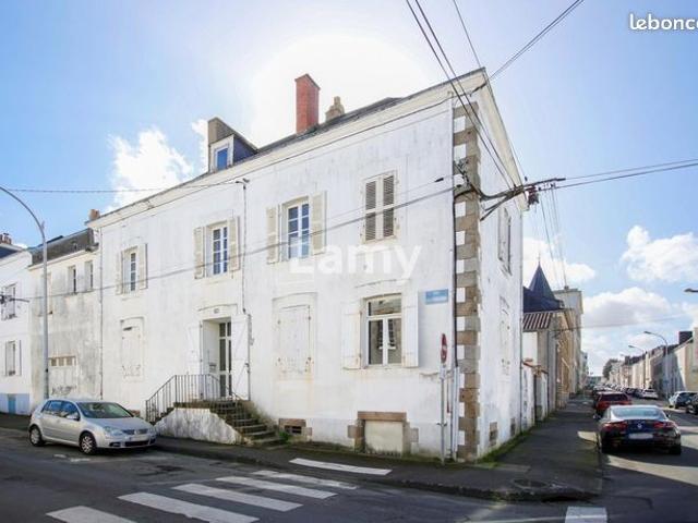 Maison 10 pièces 520 m²