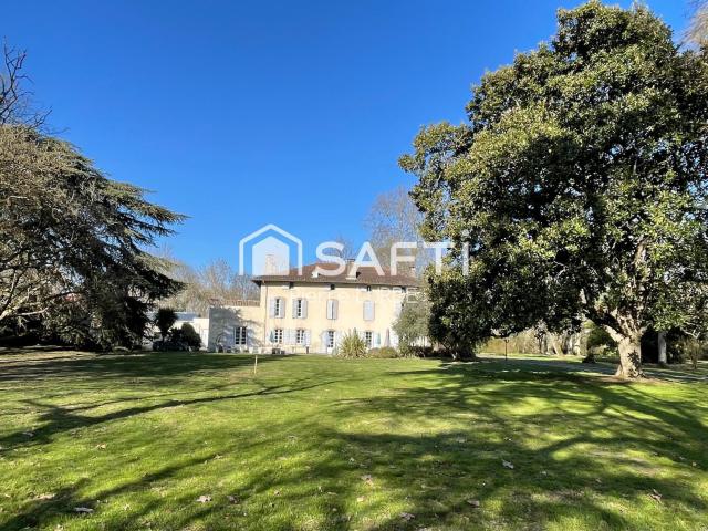 Maison 10 pièces 520 m²