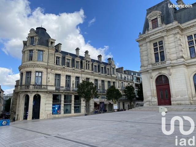 Maison 10 pièces 640 m²