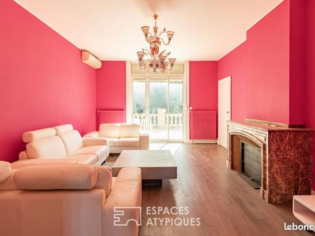Maison 10 pièces 670 m²