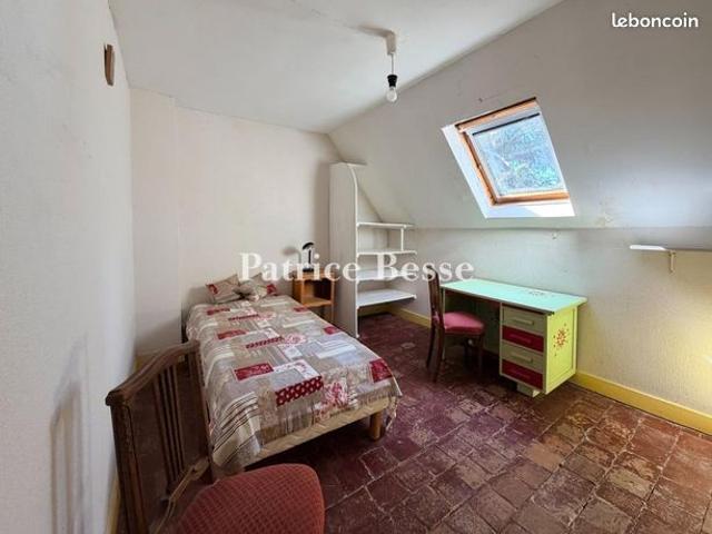 Maison 10 pièces 750 m²