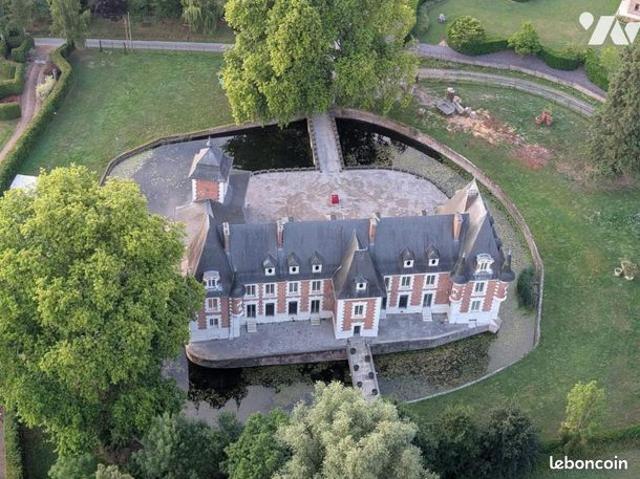 Maison 10 pièces 850 m²