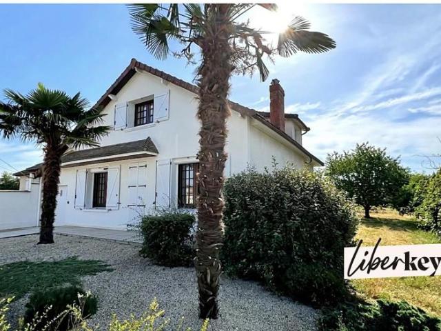 Maison 114m2 Terrain divisible de 1801 m2 Chatellerault Nord