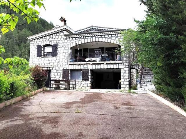 Maison 115 m² Piscine Terrain 1968 m²