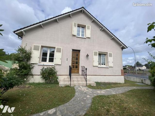 Maison 117 m² CHALETTE SUR LOING