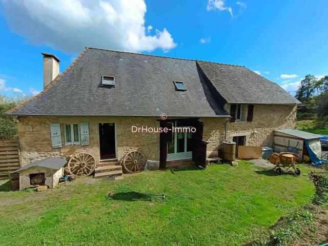 Maison 117 m² T6 + dépendances + 14.426 m² terrain 19310 Segonzac