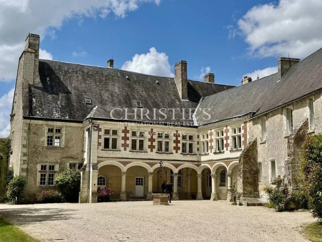 Maison 1100 m2 Loches
