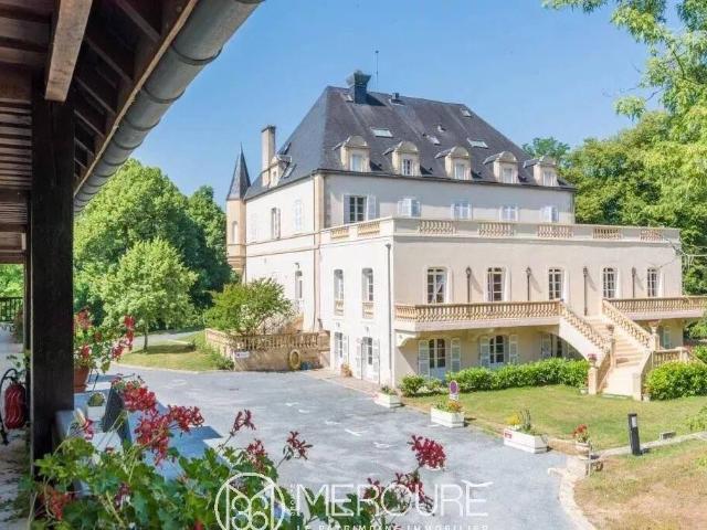 Maison 1100 m2 Montignac Lascaux