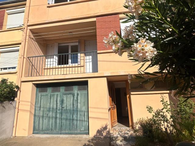 MAISON 110 M2 BEZIERS FOUR A CHAUX