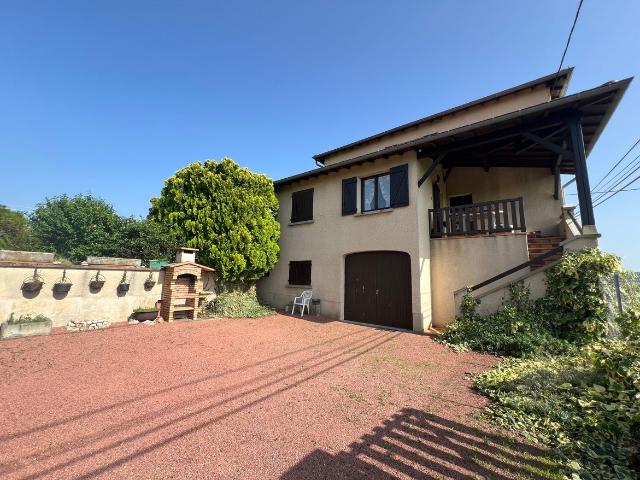 Maison 111 m2 st etienne des oullieres