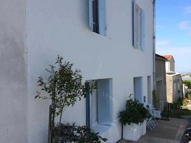 Maison 113 m2 avec 3 chambres dans le centre de Mortagne sur
