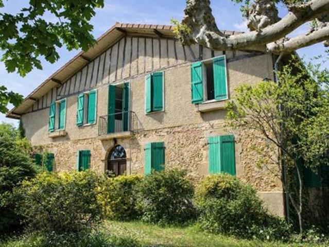 Maison 11 pièces près de Nogaro, vue magnifique, piscine et grande grange
