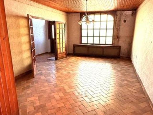 Maison 11 pièces 145 m²