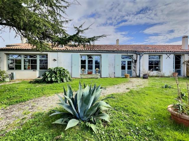Maison 11 pièces 153 m²