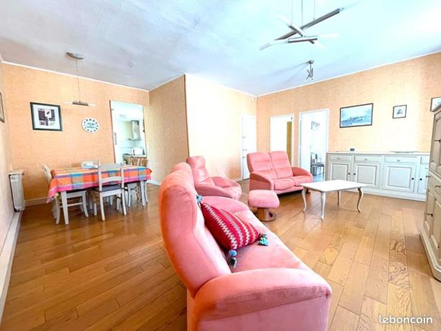 Maison 11 pièces 161 m²