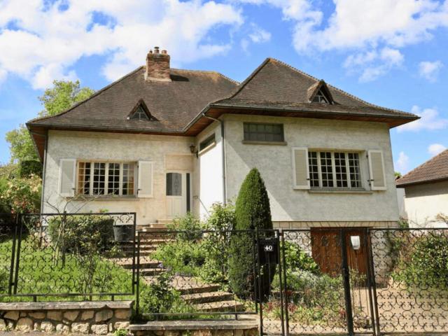 Maison 11 pièces 162 m²
