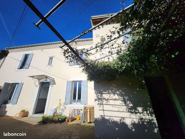 Maison 11 pièces 164 m²