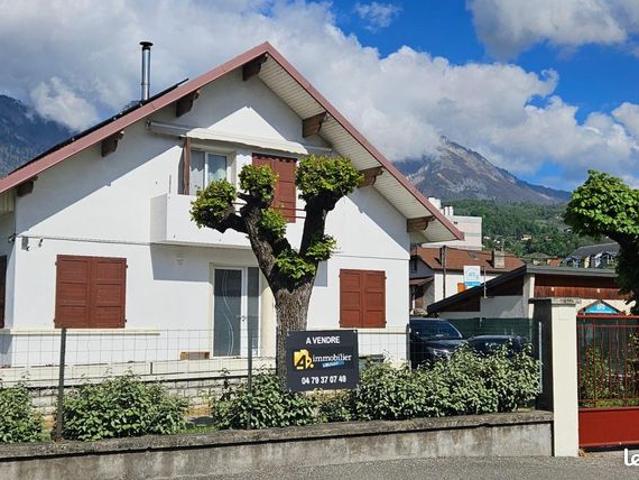 Maison 11 pièces 170 m²