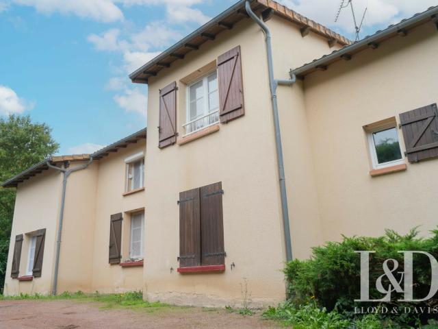 Maison 11 pièces 183 m²