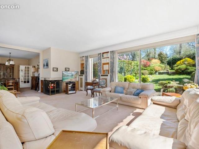 Maison 11 pièces 182 m²
