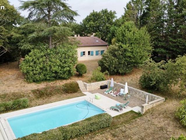 Maison 11 pièces 189 m²