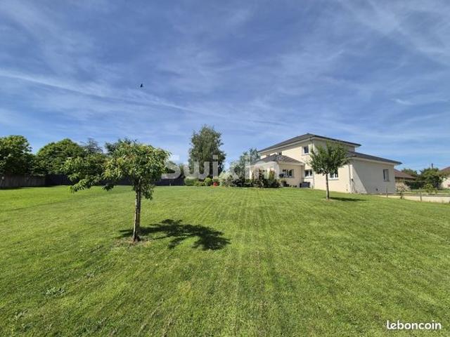 Maison 11 pièces 195 m²