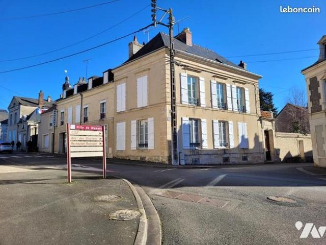 Maison 11 pièces 196 m²