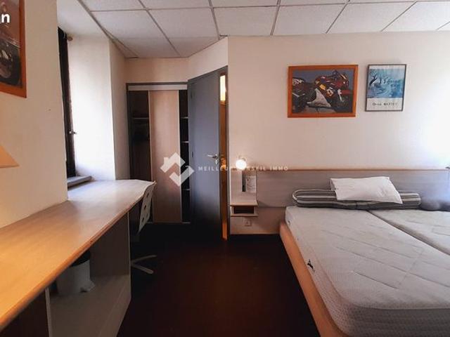Maison 11 pièces 100 m²