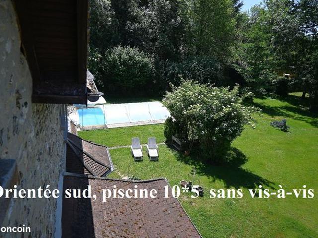 Maison 11 pièces 240 m²