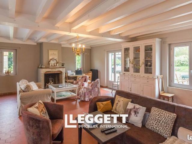 Maison 11 pièces 241 m²