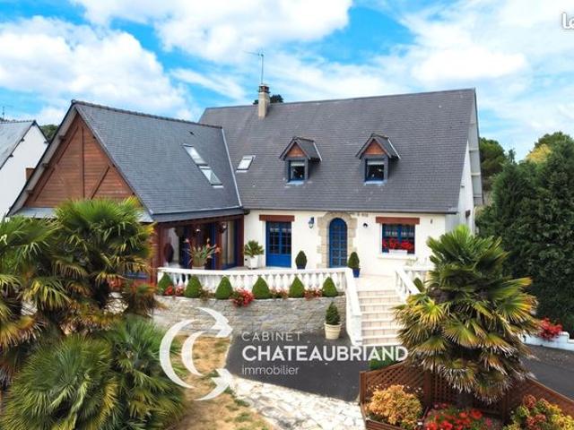 Maison 11 pièces 247 m²