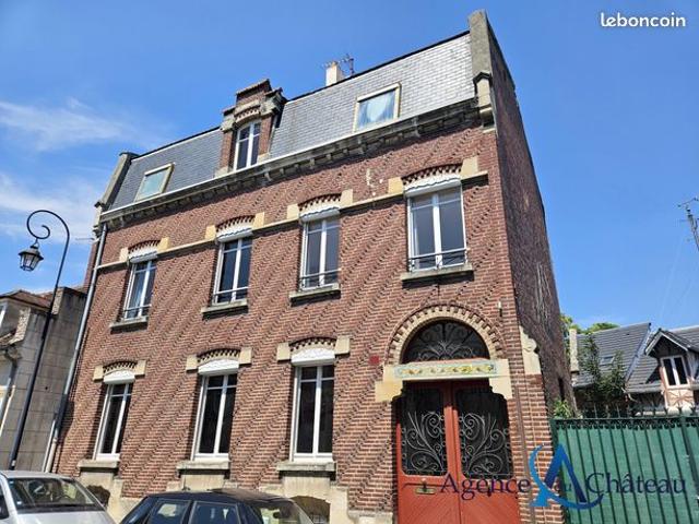 Maison 11 pièces 245 m²