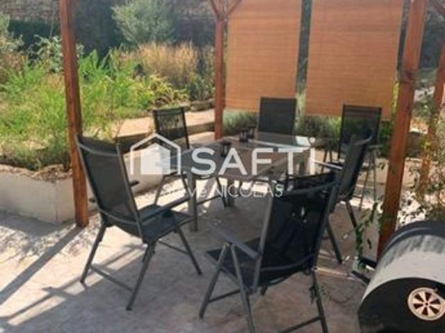 Maison 11 pièces 245 m²