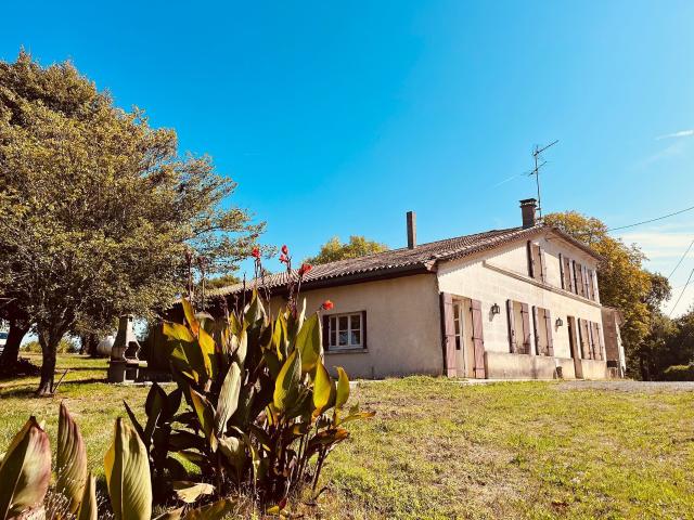 Maison 11 pièces 245 m²