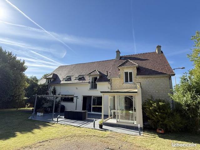 Maison 11 pièces 248 m²